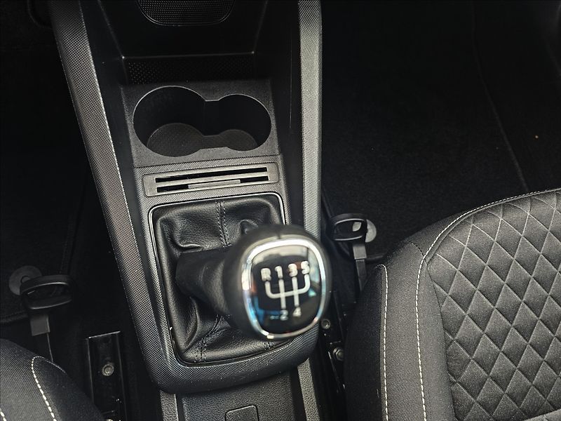 Škoda Fabia III 1,0 TSi 70KW Drive - fotka 26 z 44