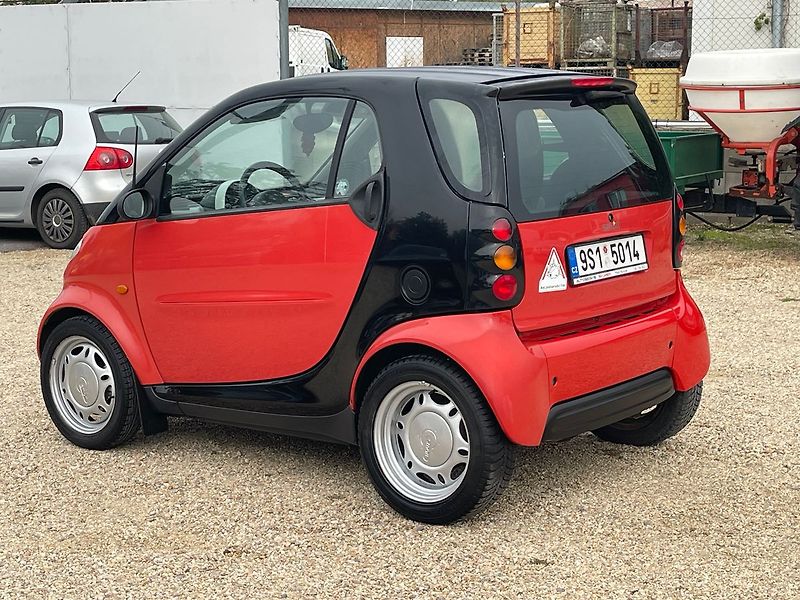Smart Fortwo 0.6i 40kW - fotka 3 z 19