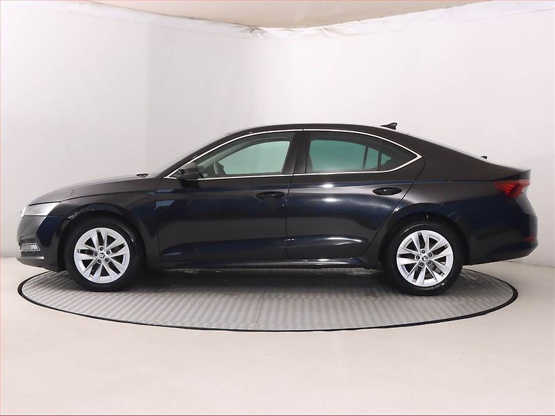 Škoda Octavia (2023) Style 2.0 TDI, Automat - fotka 3 z 23