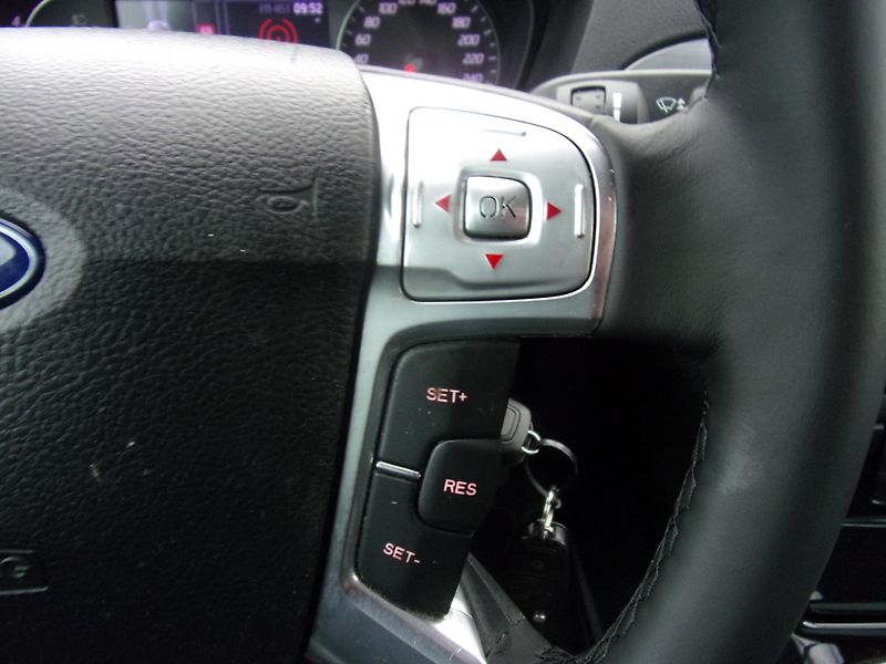 Ford Galaxy (2011) 2,0TDCi AC HF TEMP TAŽNÉ - fotka 21 z 34