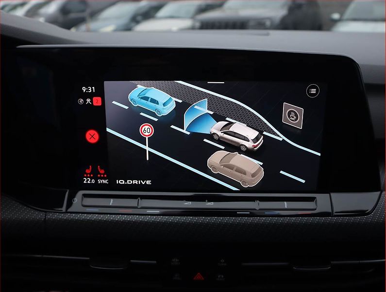 Volkswagen Golf (2021) R-Line 2.0 TDI, Automat, Kůže - fotka 21 z 25