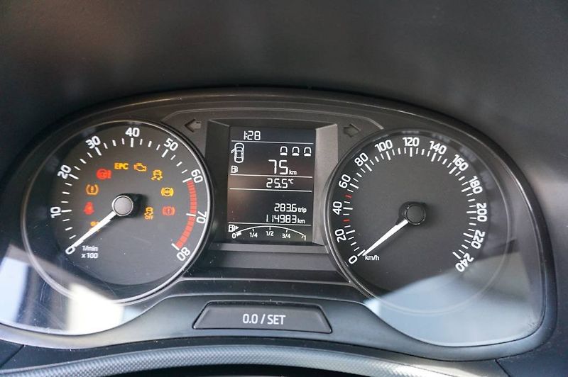 Škoda Fabia (2017) 1,0 1.Majitelka NOVÉ V ČR - fotka 10 z 29