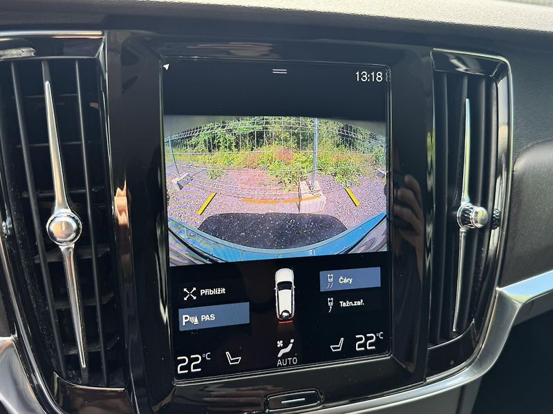 Volvo V90 CC D4 AWD/TZ/pneu REZERVACE - fotka 50 z 50