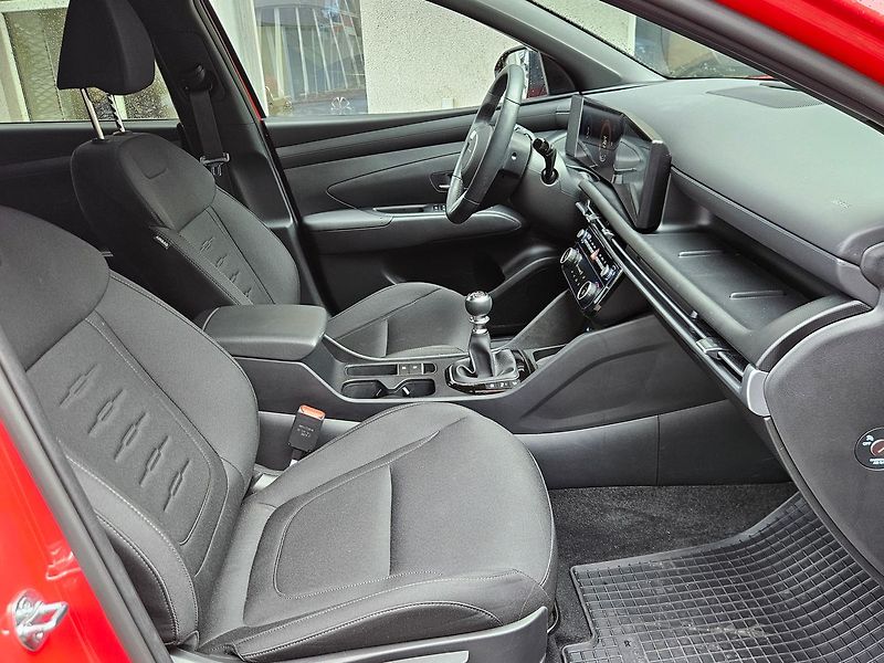 Hyundai Tucson 1.6 T-GDi MT GO CZECH - fotka 27 z 32