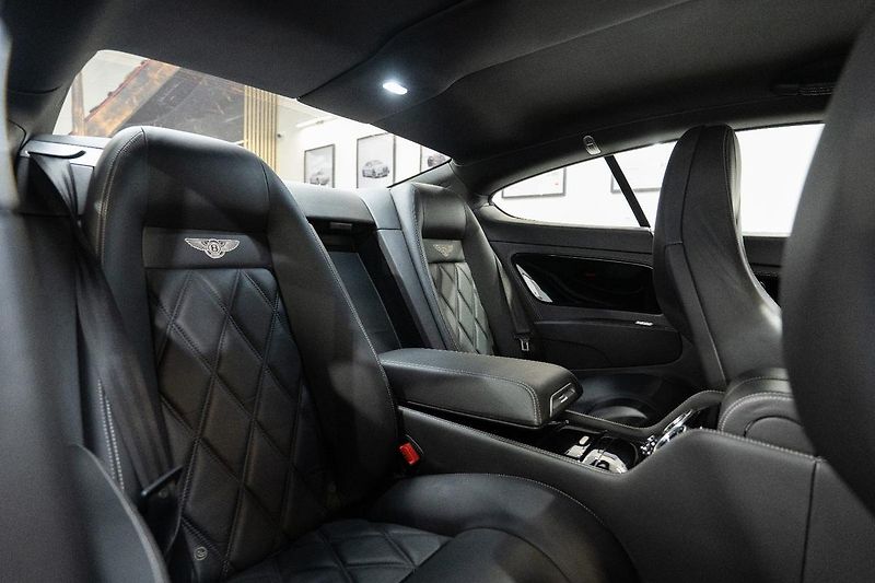 Bentley Continental GT GT Speed 6.0 W12 448 kW - fotka 9 z 31
