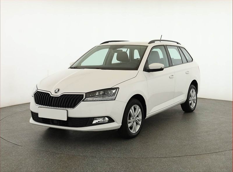 Škoda Fabia (2021) Style 1.0 TSI, ČR,1.maj - fotka 2 z 20