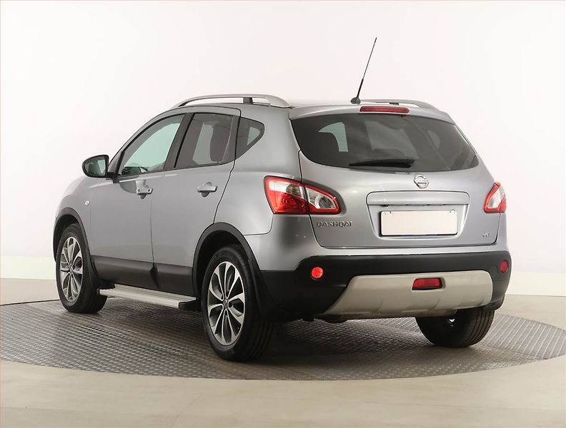 Nissan Qashqai (2010) 2.0 dCi, 4X4, Navi, Tempomat - fotka 4 z 20