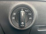 Škoda Karoq 2,0 TDi 110 4x4 DSG TAŽNÉ -DPH - náhled 30
