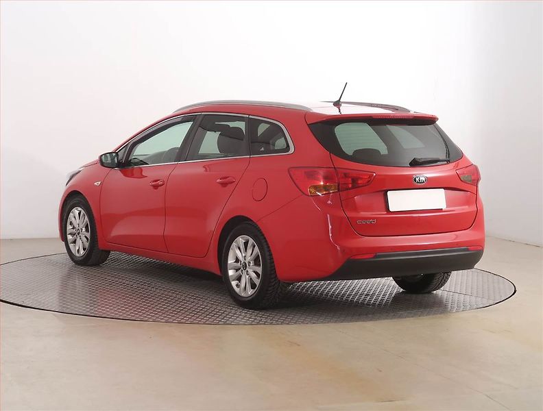 Kia Ceed (2016) 1.4 CVVT, Tempomat - fotka 4 z 16