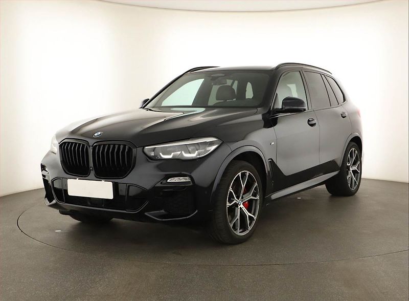 BMW X5 (2021) xDrive30d - fotka 2 z 20