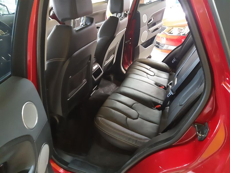 Land Rover Range Rover Evoque 2.2 TD4 NAVI 1.majitel - fotka 22 z 29