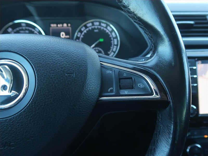 Škoda Superb (2018) Style 2.0 TDI, Automat - fotka 18 z 19