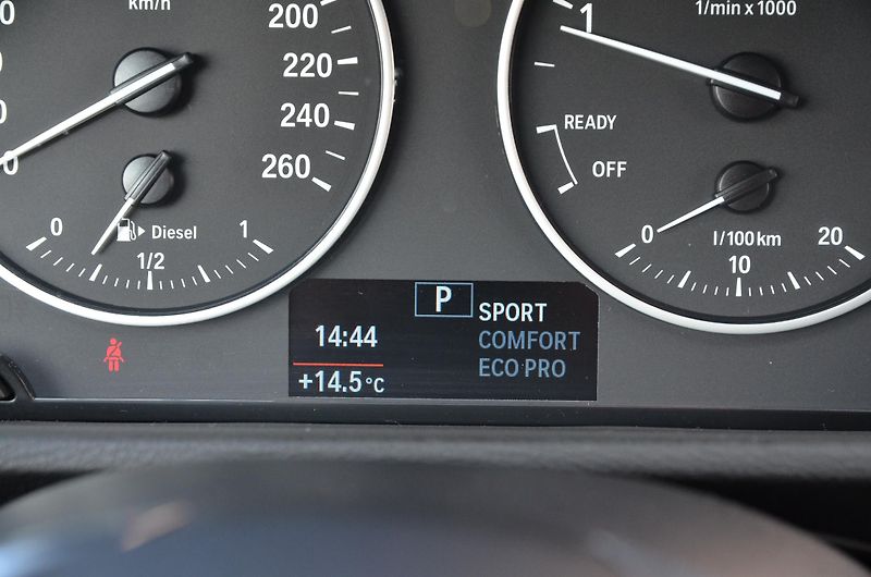 BMW X1 (2018) xDrive 20d 140kW AT /LED /NAVI - fotka 21 z 32