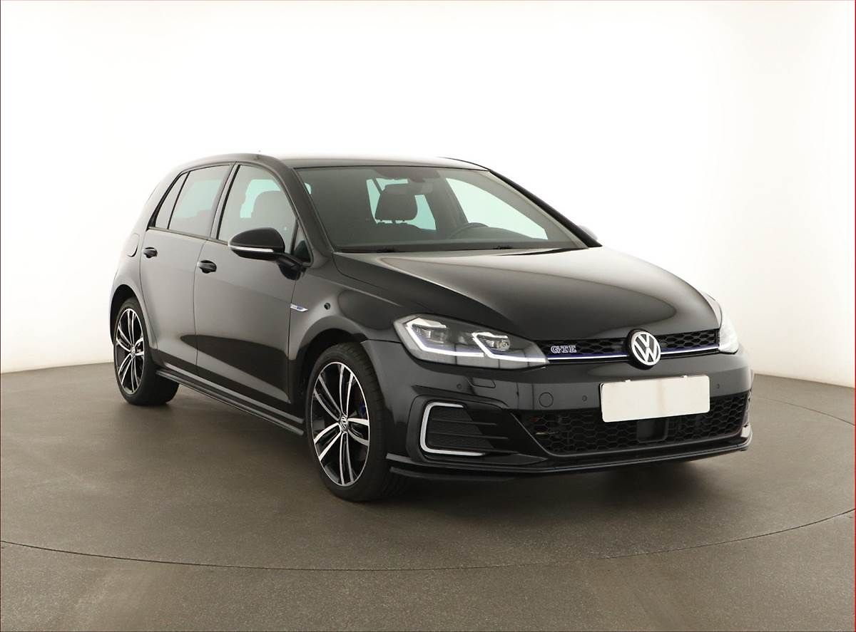 Škoda Fabia 1.0 TSI, ČR,1.maj, Serv.kniha