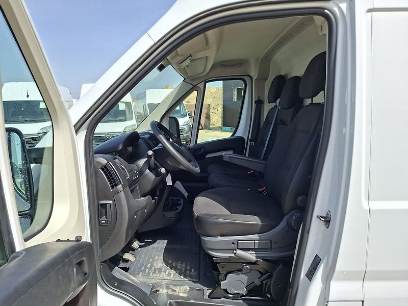 Opel Movano FG 4350 L4H3 2,2 CDTi 165k M6 - fotka 12 z 19