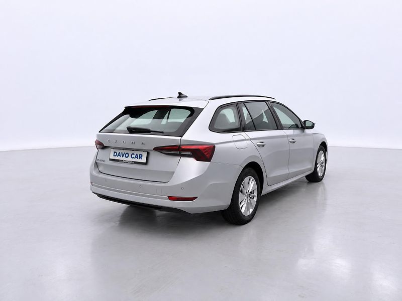 Škoda Octavia 2,0 TDI 85kW CZ 1.Maj LED DPH - fotka 7 z 35