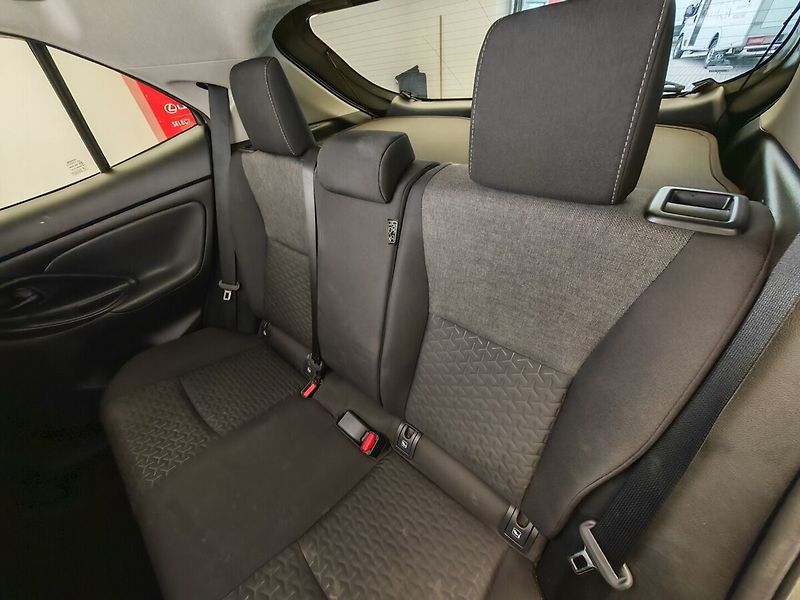 Toyota Yaris Cross 1.5 Hybrid eCVT AWD Comfort - fotka 13 z 31
