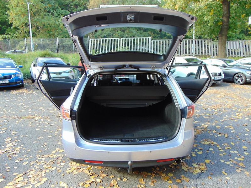 Mazda 6 2,0 Di-D,ČR,SERVISKA - fotka 18 z 19