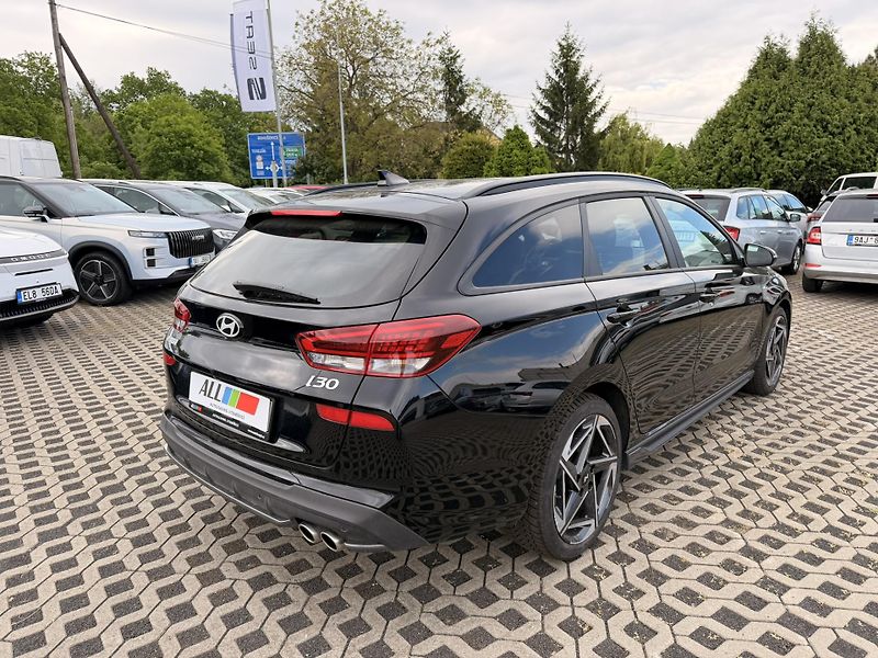 Hyundai i30 1,5 T-GDI DCT MHEV N LINE,DPH - fotka 2 z 17