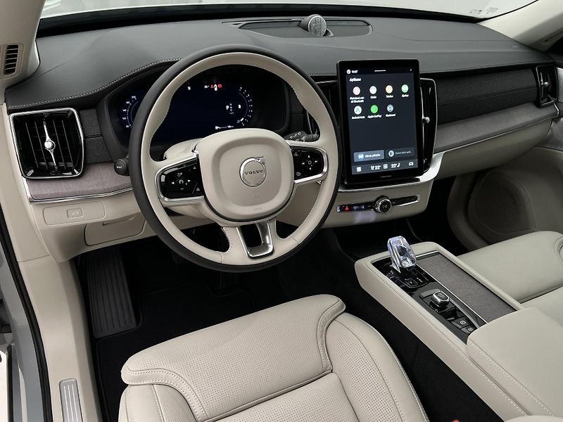 Volvo XC90 (2026) B5 AWD BRIGHT PLUS - fotka 4 z 45
