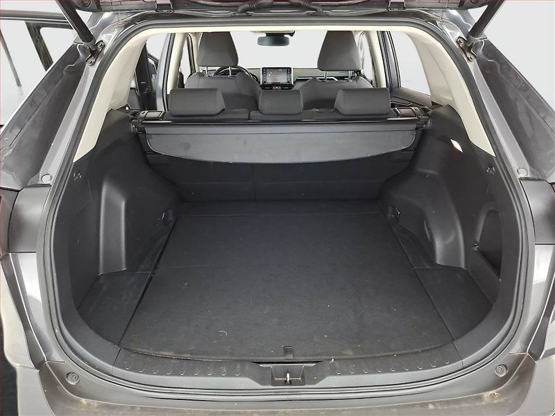 Toyota RAV4 (2022) 2.5 Hybrid - fotka 14 z 17