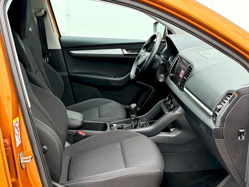 Škoda Karoq (2022) 1.5 TSI / 110 kW / AMBITION - fotka 17 z 30