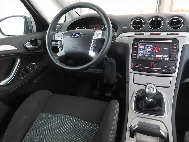 Ford S-MAX (2011) 2.0 TDCi, po STK, oblíbený vůz - fotka 7 z 15