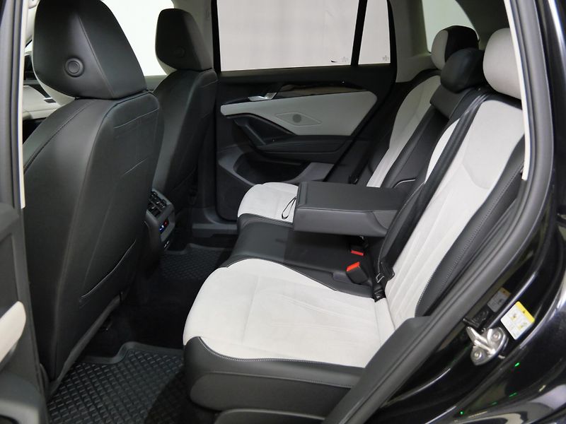 Volkswagen Tiguan - fotka 22 z 25