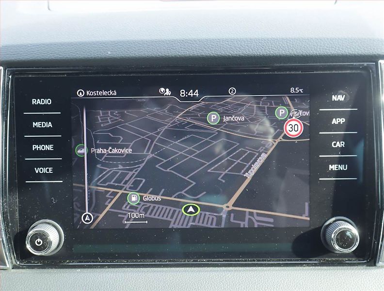 Škoda Karoq (2022) Ambition 2.0 TDI, Automat - fotka 19 z 22