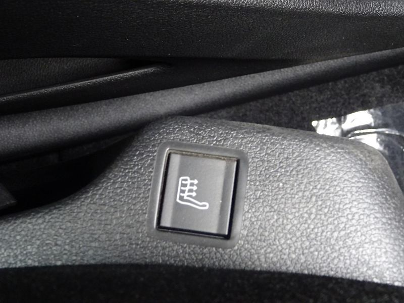 Peugeot Rifter ALLURE BlueHDi 100 MAN6 - fotka 23 z 32
