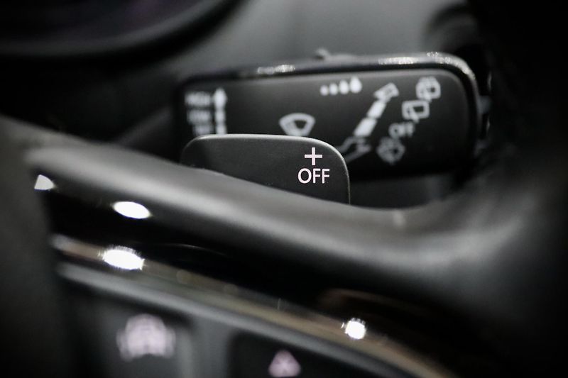 Škoda Octavia 3 FL Combi 1.8 TSI 132 kW DSG - fotka 26 z 38