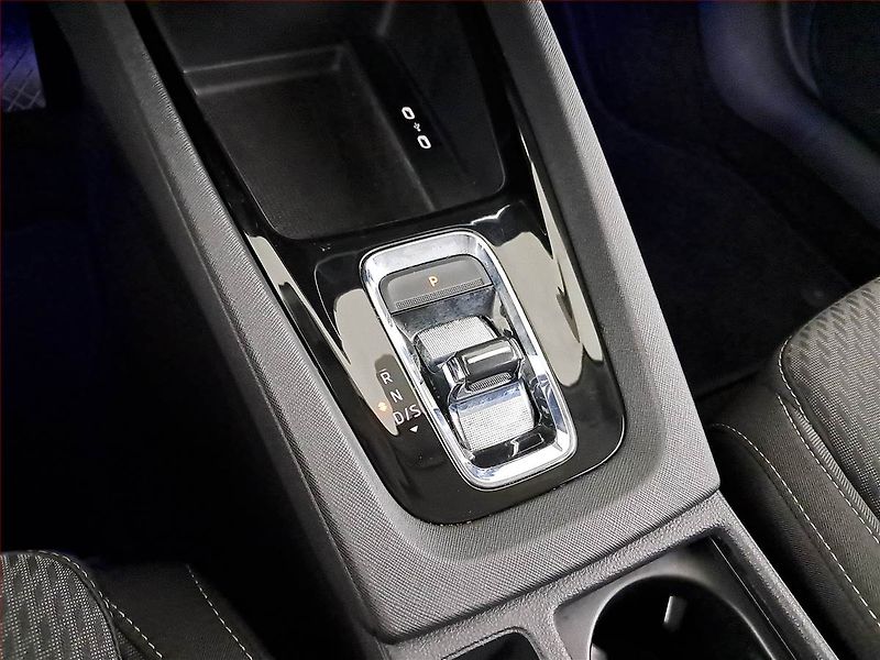 Škoda Octavia (2022) 2.0 TDI, Automat, ČR,1.maj - fotka 13 z 17