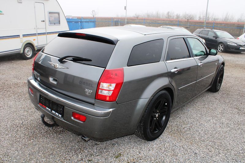 Chrysler 300C (2007) REZERVACE - fotka 7 z 16
