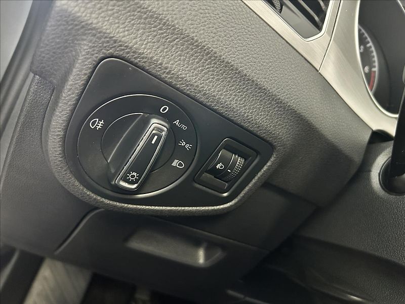 Volkswagen Golf Sportsvan 1,4   TSI 92kW,SERVISKA,2.MAJ - fotka 10 z 24