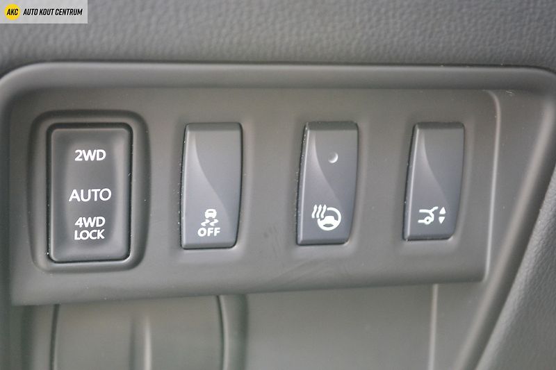 Renault Koleos 2.0dCi INITIALE PARIS 4x4 X-Tr - fotka 64 z 74