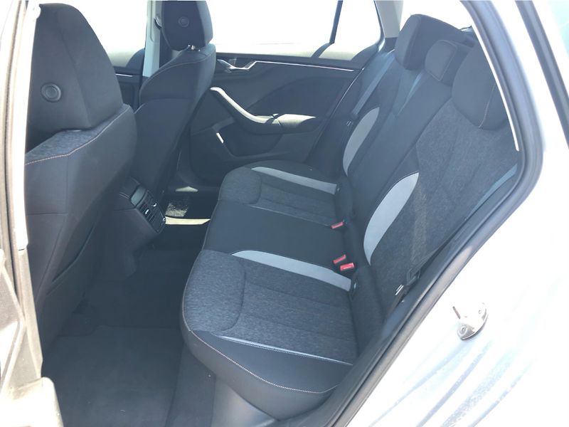 Škoda Scala 1.0 TSi STYLE - fotka 12 z 29