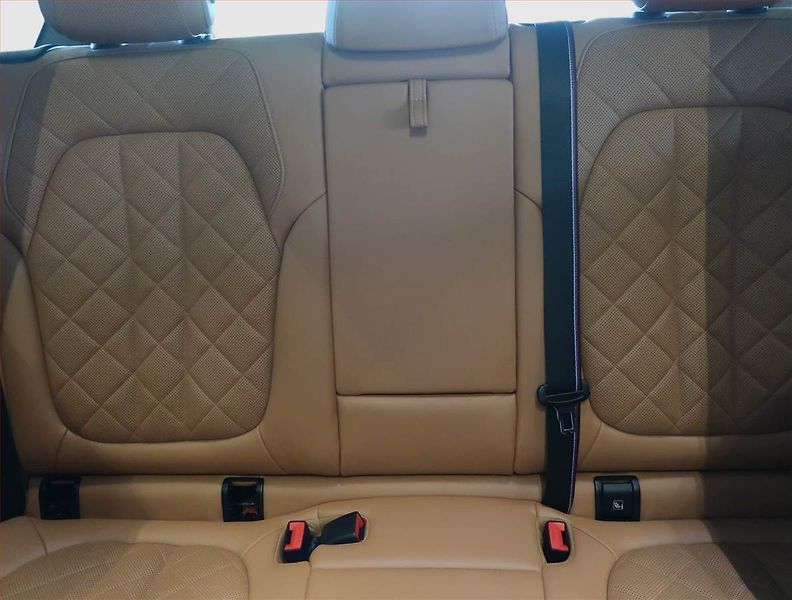 BMW X5 (2023) xDrive30d - fotka 10 z 14