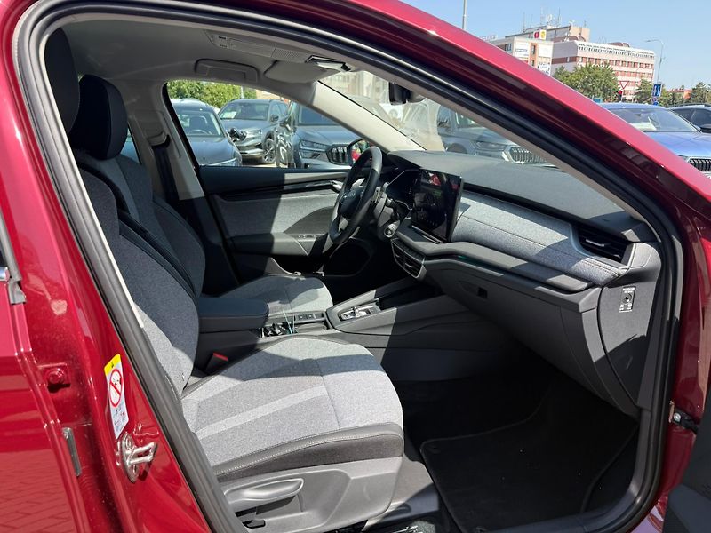 Škoda Octavia Top Selection 1.5 TSI 110kw DS - fotka 9 z 26