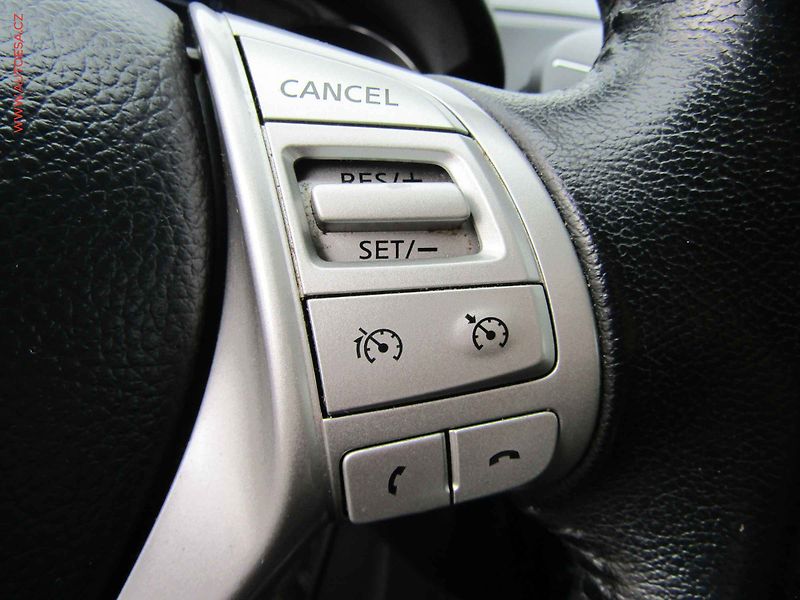 Nissan Pulsar (2015) 1.2 i, ČR, AC, xenon - fotka 13 z 15