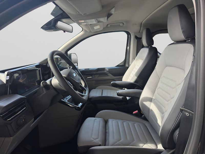 Ford Tourneo Custom (2026) 2,0 EcoBlue AWD L2 TITANIUM X - fotka 9 z 20