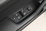 Volkswagen Passat 2,0 TDI 110 kW DSG Business Zá - náhled 26