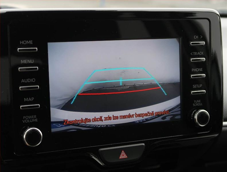 Toyota Yaris (2021) 1.5 VVT-i, Automat, Serv.kniha - fotka 19 z 20