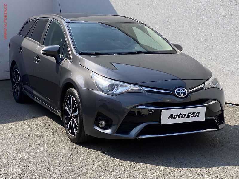Toyota Avensis (2018) 1.8, Active, TZ, kamera - fotografie inzerátu
