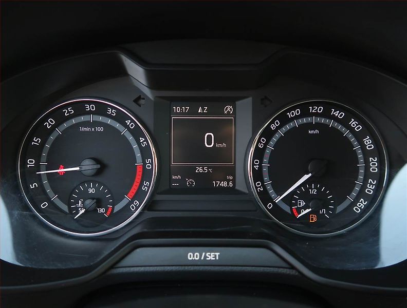 Škoda Octavia (2015) Scout 2.0 TDI, 4X4, Automat - fotka 11 z 20