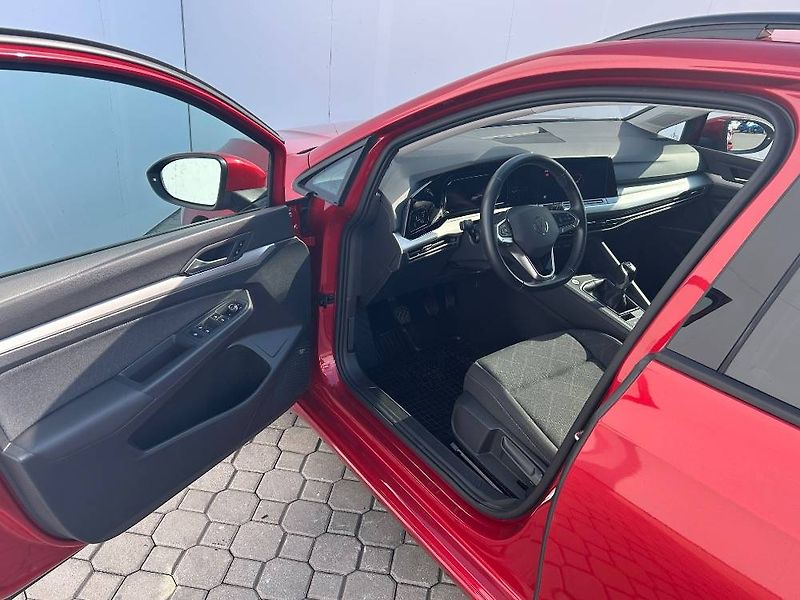 Volkswagen Golf Life 6G 1,5TSi - fotka 5 z 24