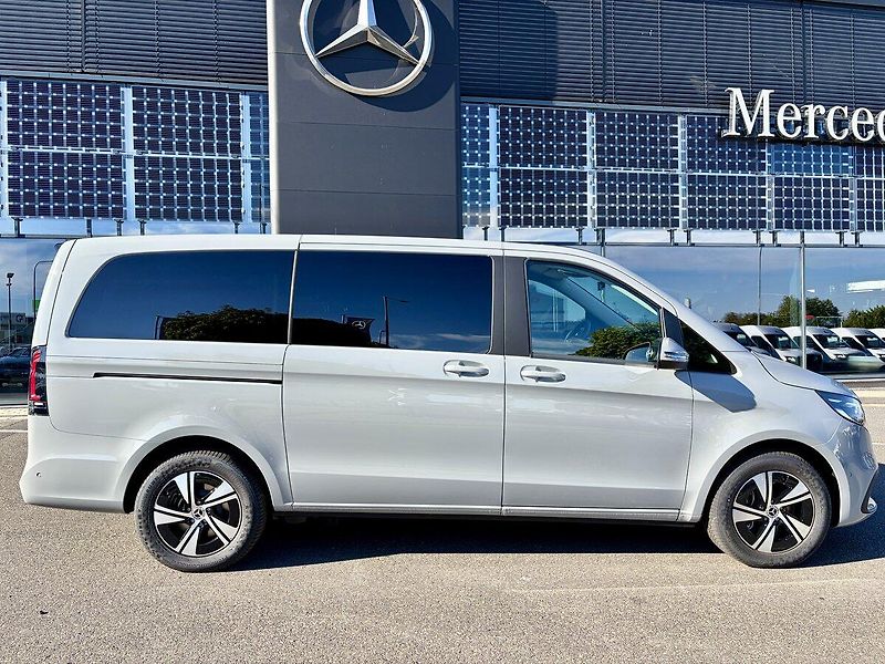 Mercedes-Benz Třídy V (2026) 220d STYLE 4M L - fotka 10 z 32