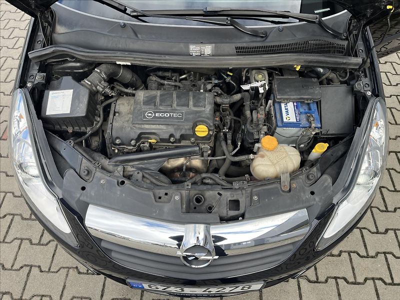 Opel Corsa 1,2 16V  Edition 111 AT - fotka 23 z 30