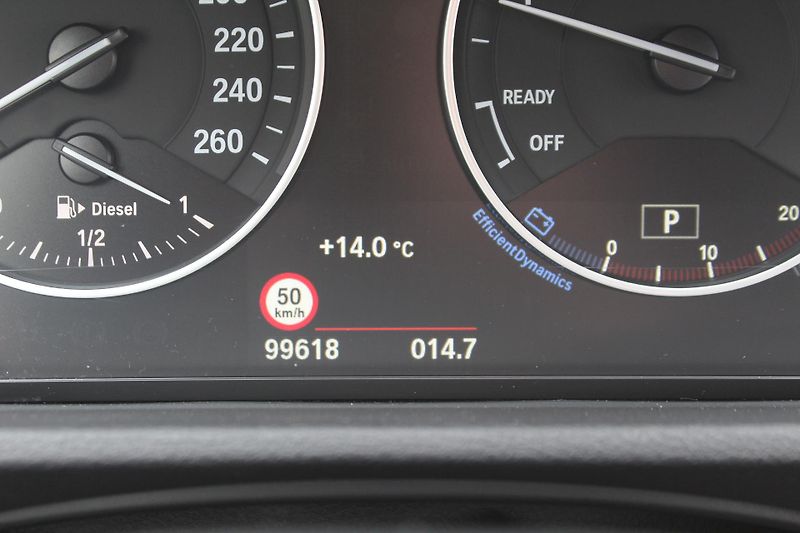 BMW X1 xDrive20d - fotka 14 z 25