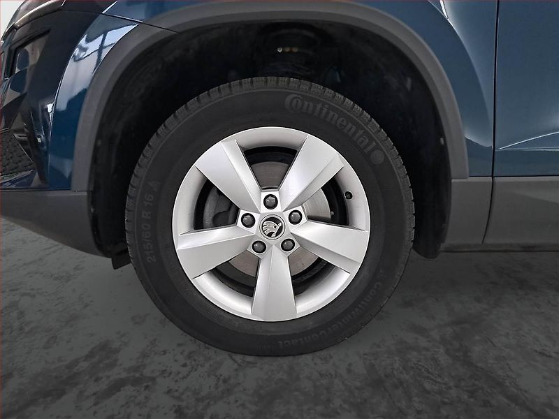 Škoda Karoq (2023) 1.0 TSI - fotka 15 z 18