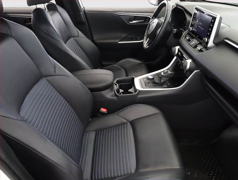 Toyota RAV4 (2019) Selection 2.5 Hybrid - fotka 7 z 16